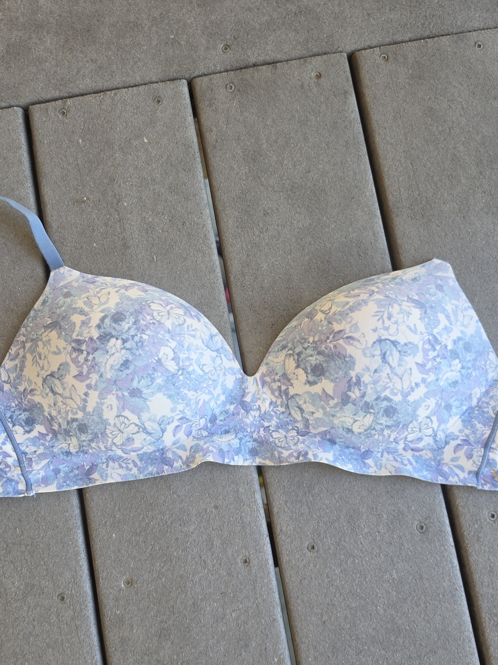 Victoria's Secret Floral Light Blue & White T-Shirt Bra